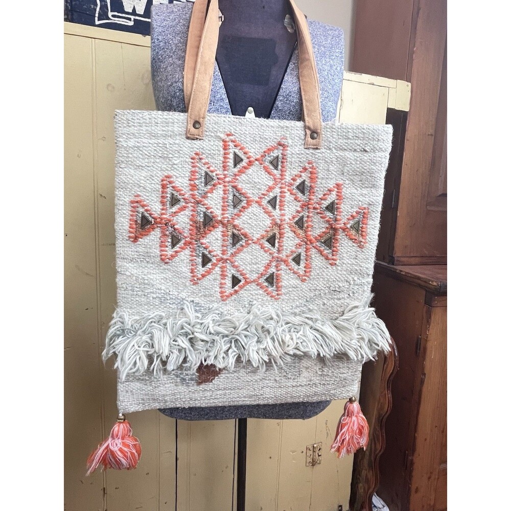 Vintage Boutique Boho Fringe Tote W/ Tassles By En Crème / Geometric Pattern 13”
